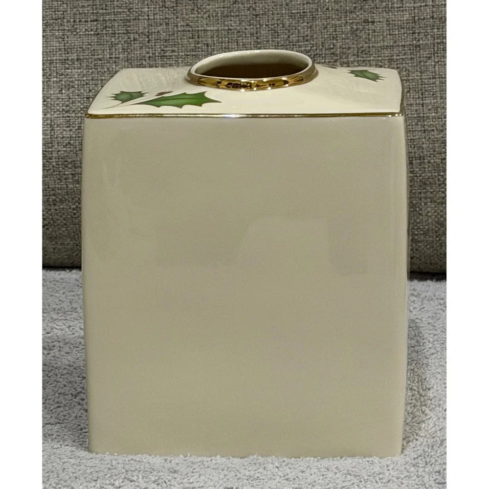 Lenox Holiday Nouveau Tissue Holder Ivory China Gold Trim Holly 6420186 NWT
